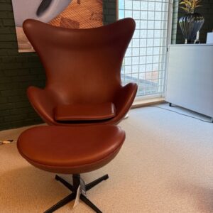 Fritz Hansen - Æg stol m. Skammel