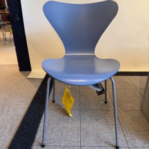 Fritz Hansen 3107 - Dusk Blue Lak