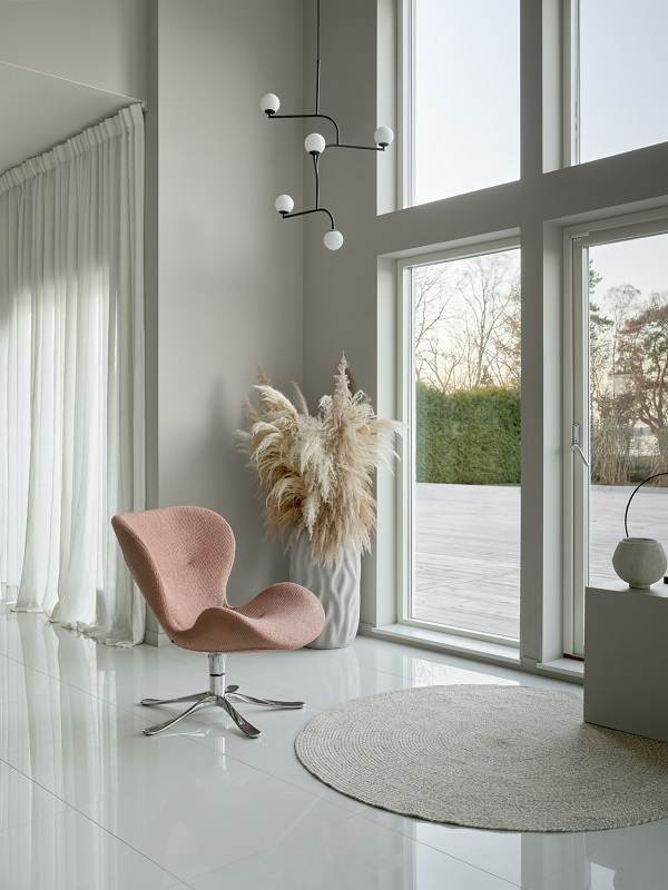 Conform, Daisy Lænestol, Swingback