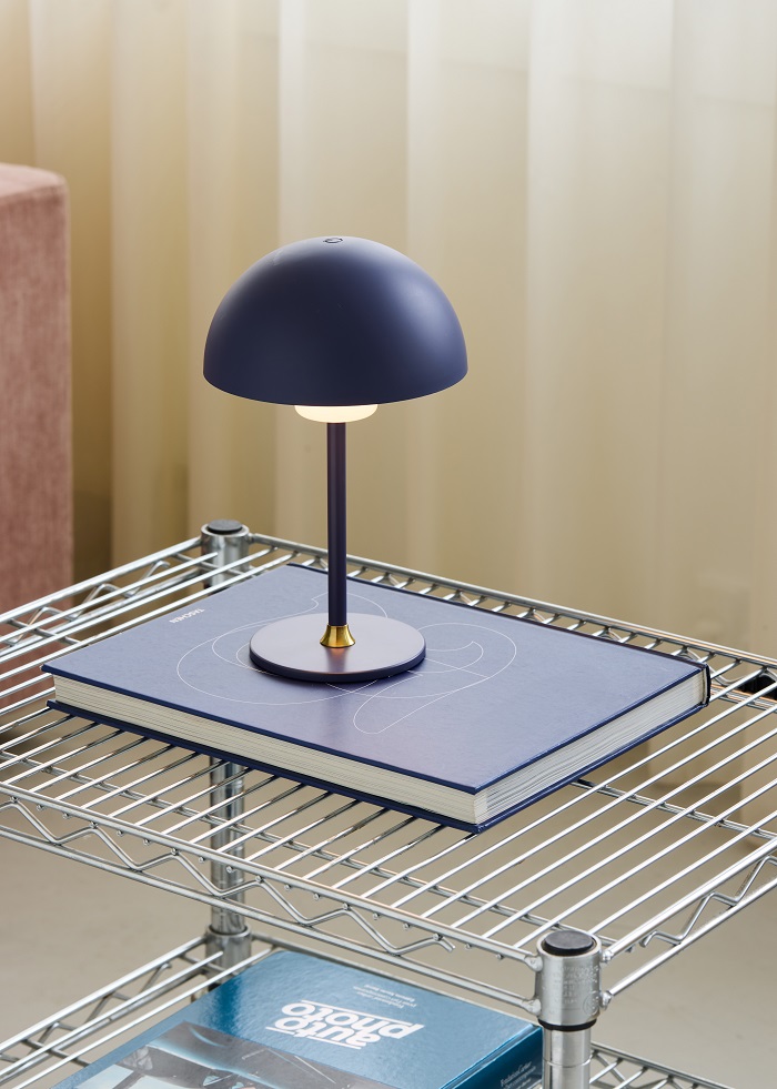 Moon Light - Transportable Bordlampe - Billede 2